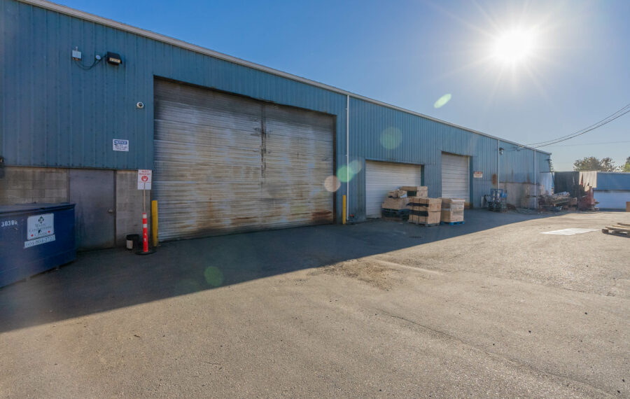 Low Site Coverage Property: 23,915 sf Warehouse on 4.53 Acres