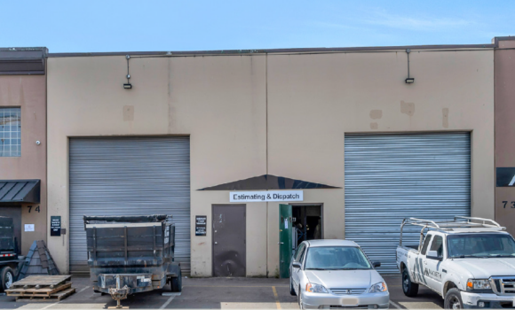 4,286 sf Warehouse with Office Space in Bridgeview