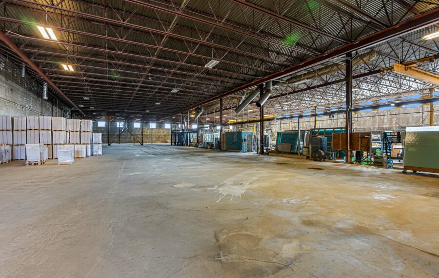 48,830 sf Freestanding Industrial Building With Heavy Power
